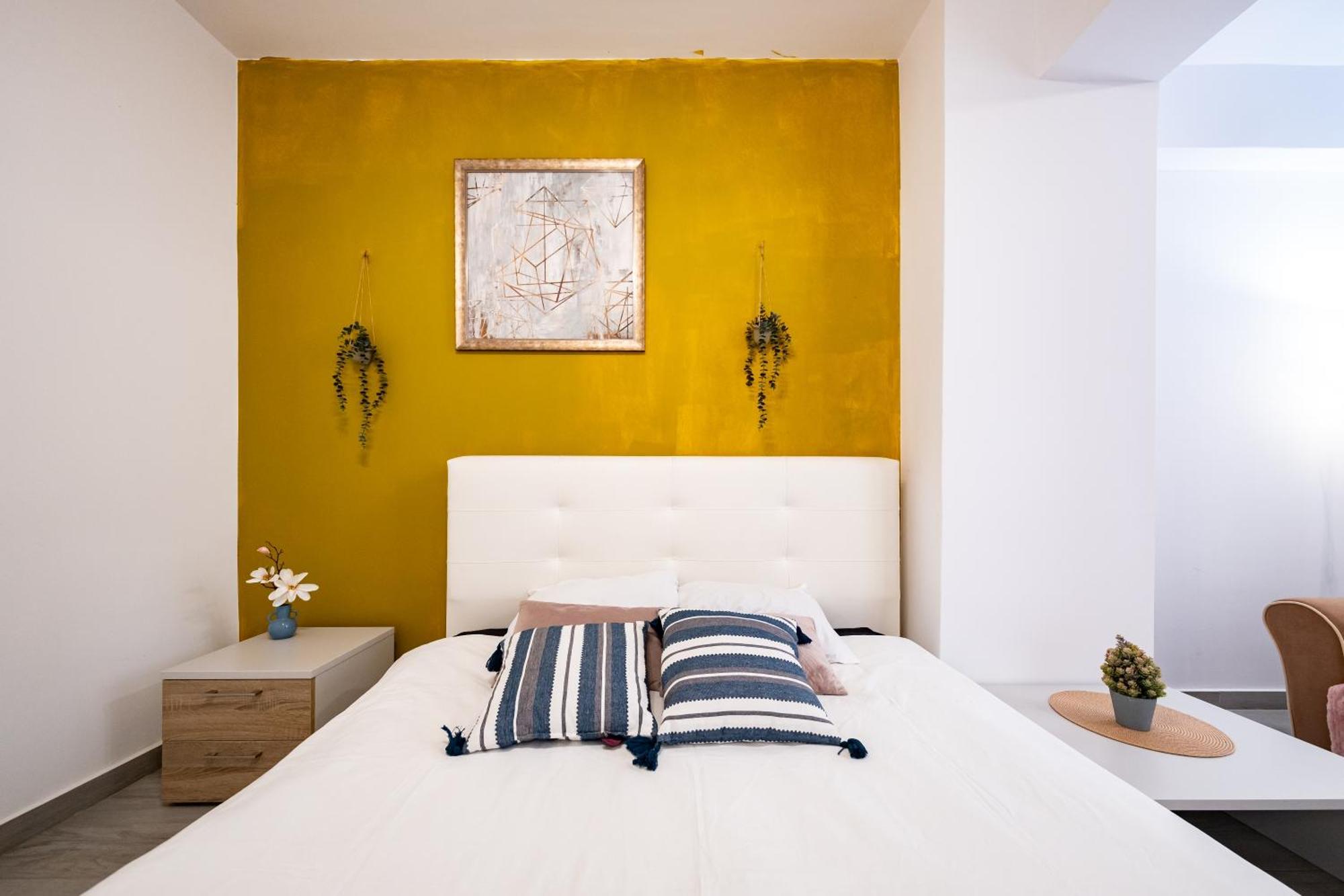 The Golden Studio - With Free Gym Bükreş Dış mekan fotoğraf