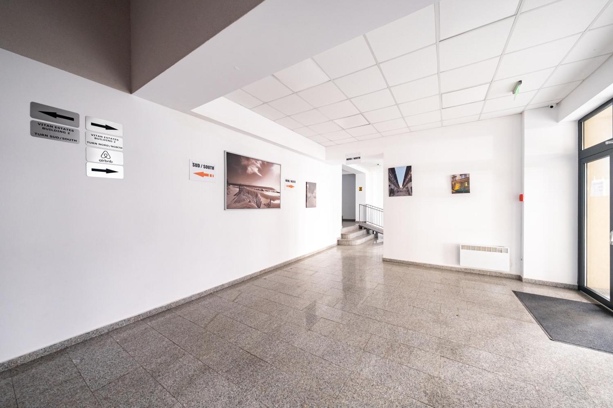 The Golden Studio - With Free Gym Bükreş Dış mekan fotoğraf