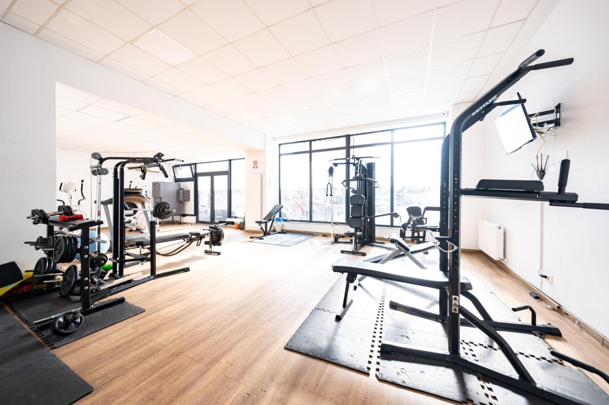 The Golden Studio - With Free Gym Bükreş Dış mekan fotoğraf